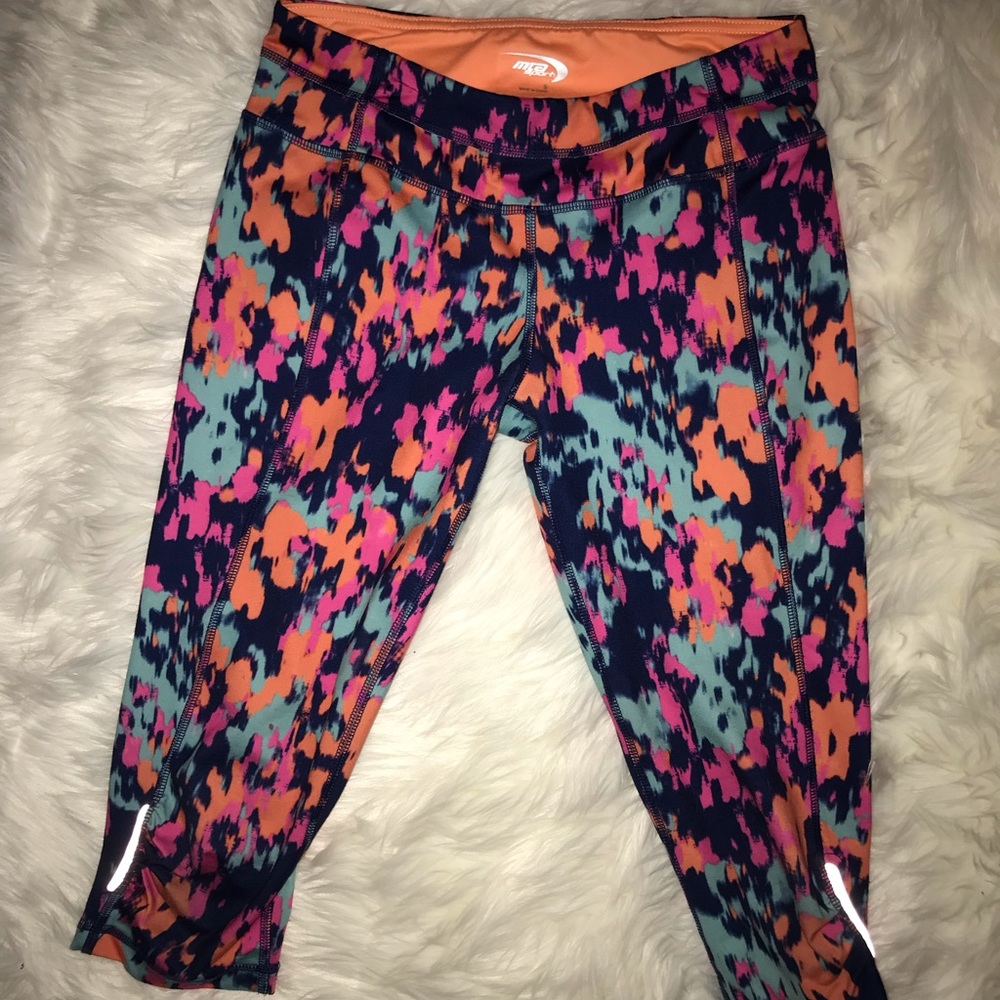 MTA Cropped Sport Leggings